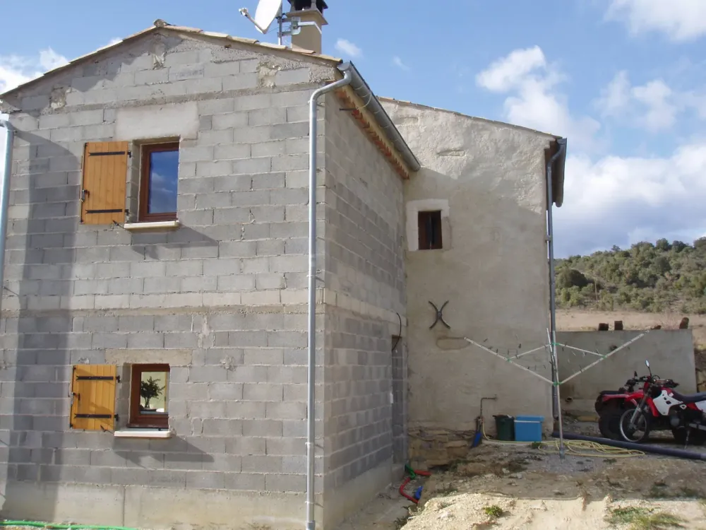 mur-villa-ardeche