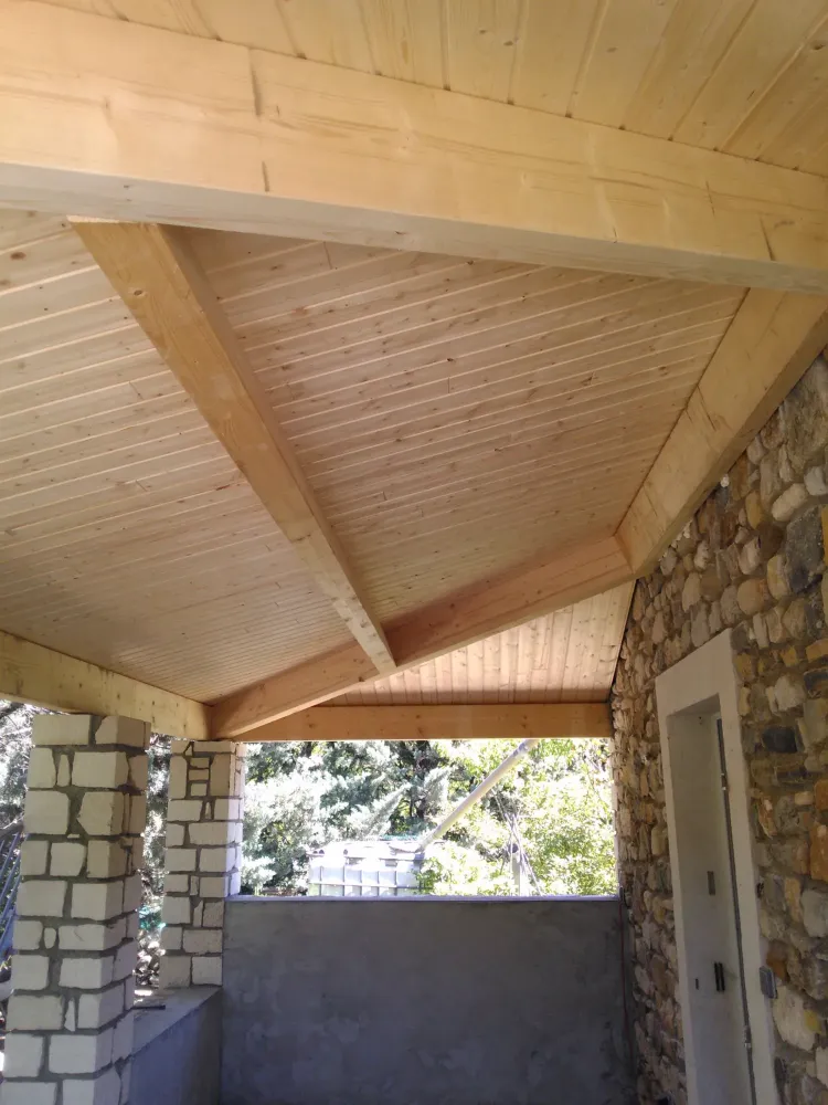 chantier-charpente-salavas.jpg